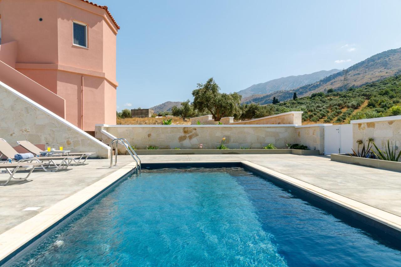 Georgioupoli Studio 2 With A Pool And Lake Views Екстер'єр фото